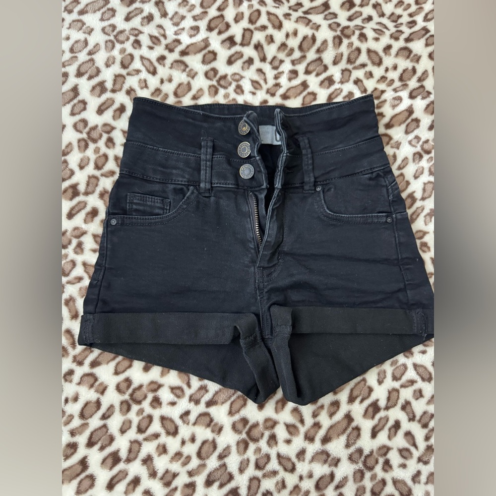 Refuge High-Waisted Black Shorts